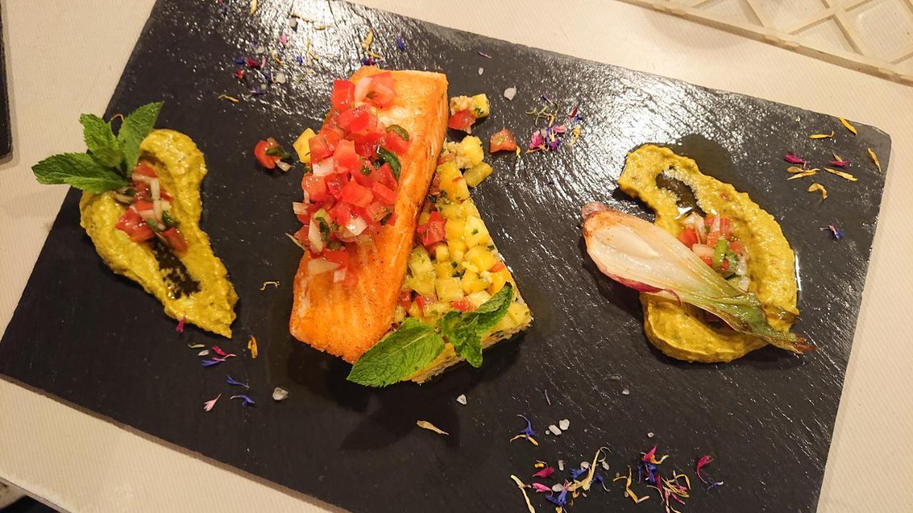 Hotel-Restaurant Le Lion D'Or Porrentruy Eksteriør billede