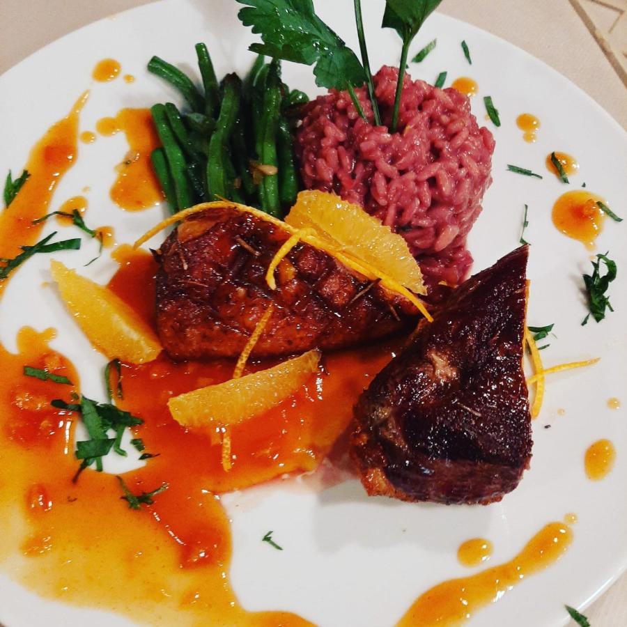 Hotel-Restaurant Le Lion D'Or Porrentruy Eksteriør billede
